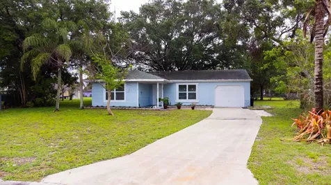 402 SW Ruffner Court Port St Lucie FL 34953