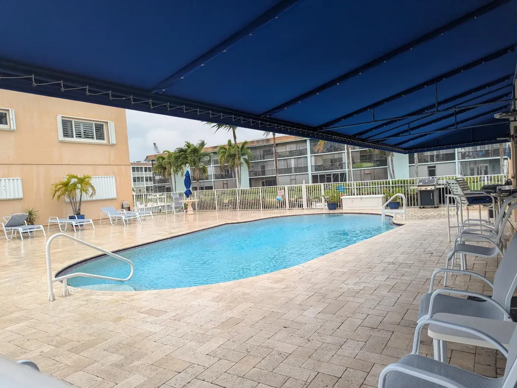131 Doolen Court North Palm Beach FL 33408