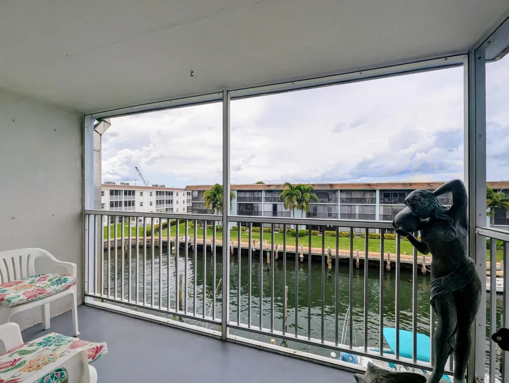 131 Doolen Court North Palm Beach FL 33408