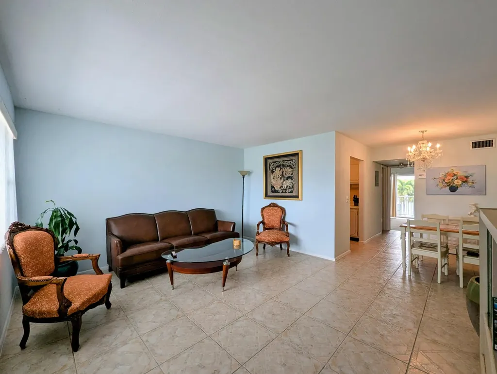 131 Doolen Court North Palm Beach FL 33408