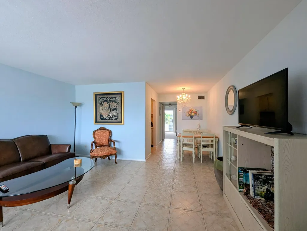 131 Doolen Court North Palm Beach FL 33408