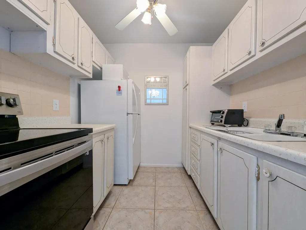 131 Doolen Court North Palm Beach FL 33408