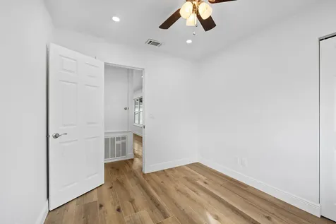 2042 SE Oxmoor Terrace Port St Lucie FL 34952