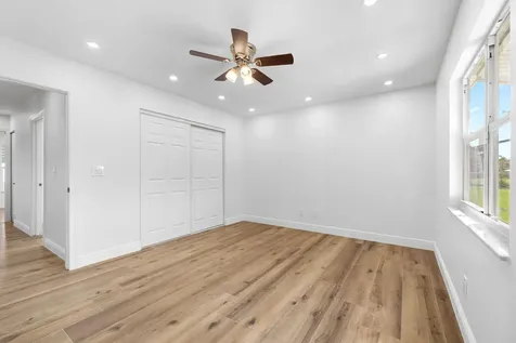 2042 SE Oxmoor Terrace Port St Lucie FL 34952