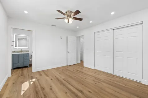 2042 SE Oxmoor Terrace Port St Lucie FL 34952