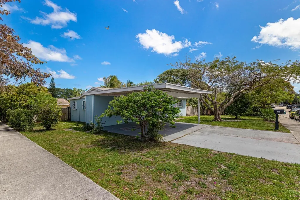 528 N A Street Lake Worth Beach FL 33460