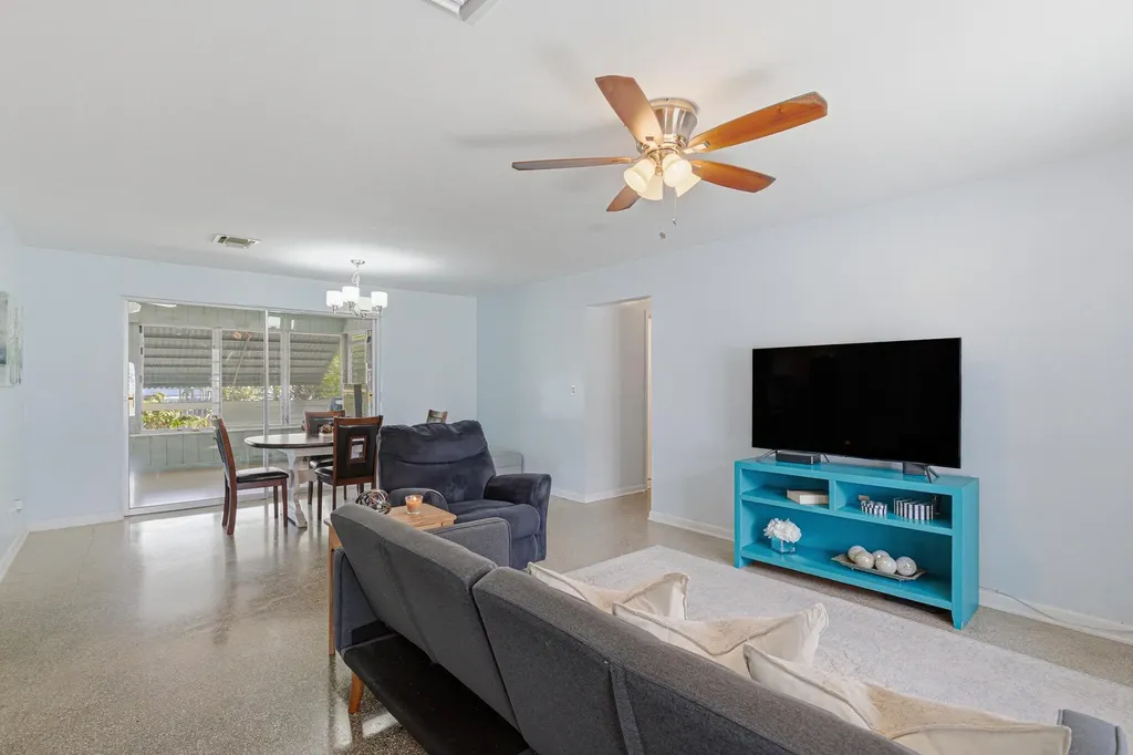 528 N A Street Lake Worth Beach FL 33460