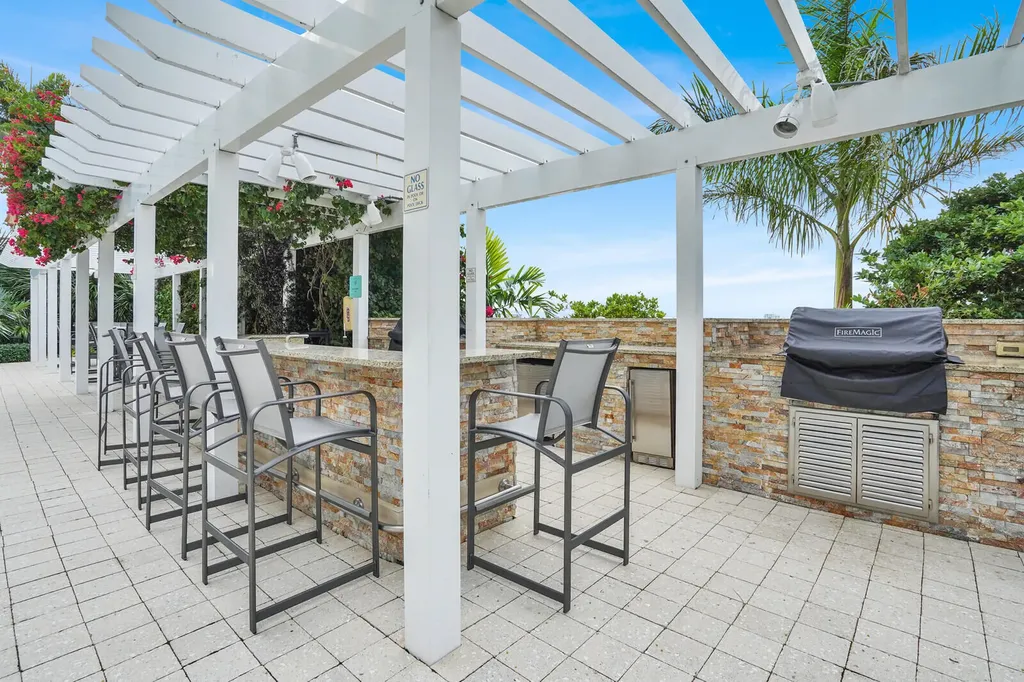 1 N Ocean Boulevard Pompano Beach FL 33062