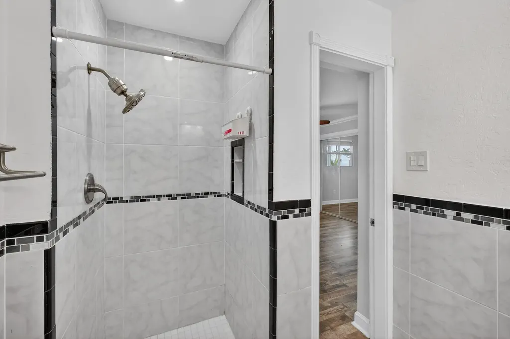 9342 Bloomfield Drive Palm Beach Gardens FL 33410