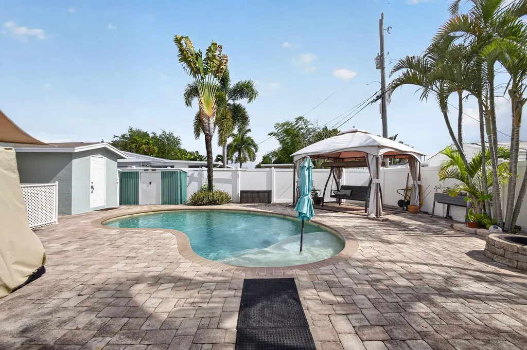 9342 Bloomfield Drive Palm Beach Gardens FL 33410