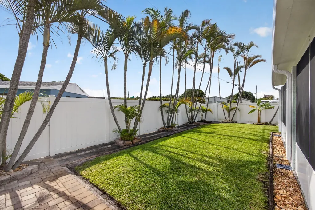 9342 Bloomfield Drive Palm Beach Gardens FL 33410