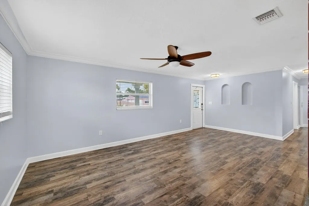 9342 Bloomfield Drive Palm Beach Gardens FL 33410