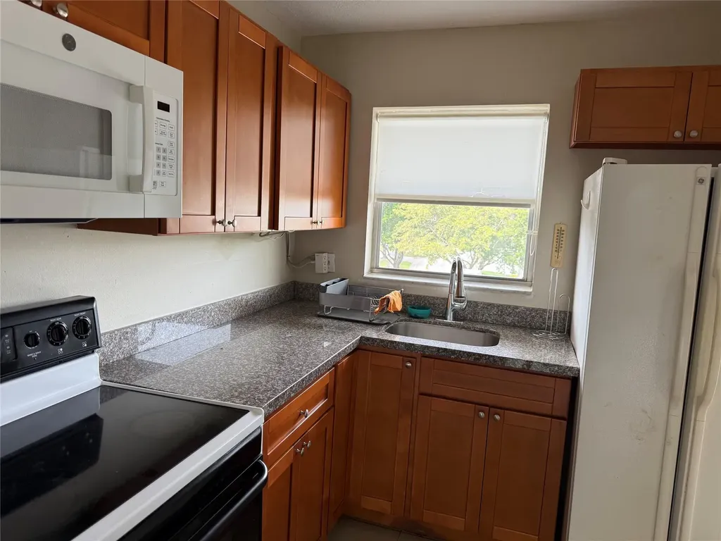 8135 Sunrise Lakes Boulevard Sunrise FL 33322