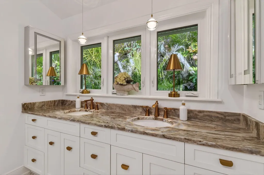 209 Treasure Place Jupiter Inlet Colony FL 33469
