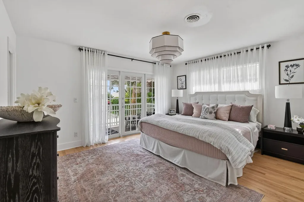 209 Treasure Place Jupiter Inlet Colony FL 33469