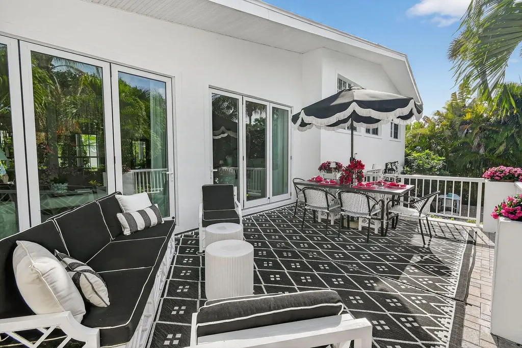 209 Treasure Place Jupiter Inlet Colony FL 33469