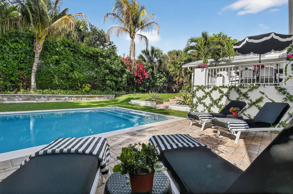 209 Treasure Place Jupiter Inlet Colony FL 33469