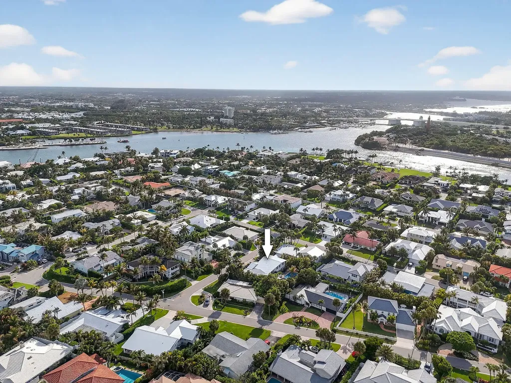 209 Treasure Place Jupiter Inlet Colony FL 33469