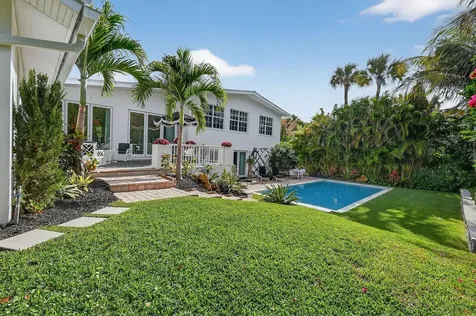 209 Treasure Place Jupiter Inlet Colony FL 33469