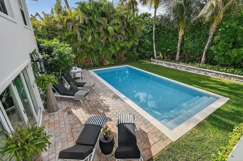 209 Treasure Place Jupiter Inlet Colony FL 33469
