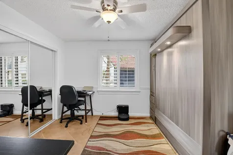 10 Vía De Casas Sur Boynton Beach FL 33426