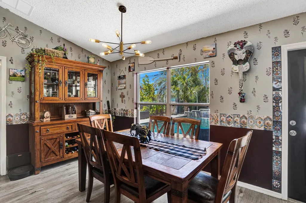 1049 SW Alcantarra Boulevard Port St Lucie FL 34953