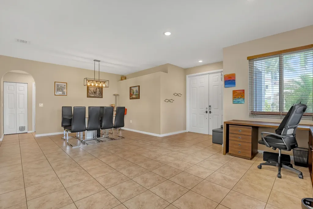 9022 Dupont Place Wellington FL 33414