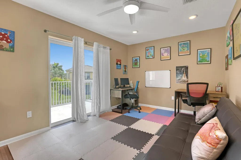9022 Dupont Place Wellington FL 33414