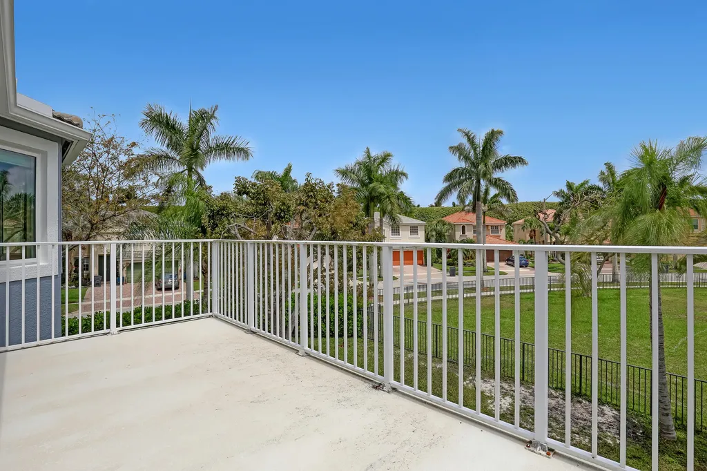 9022 Dupont Place Wellington FL 33414
