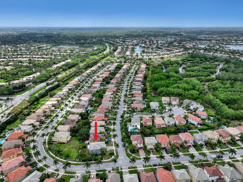 9022 Dupont Place Wellington FL 33414