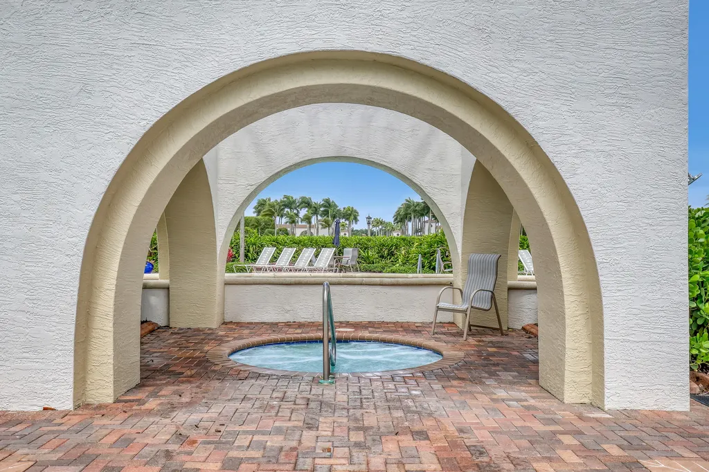 9022 Dupont Place Wellington FL 33414
