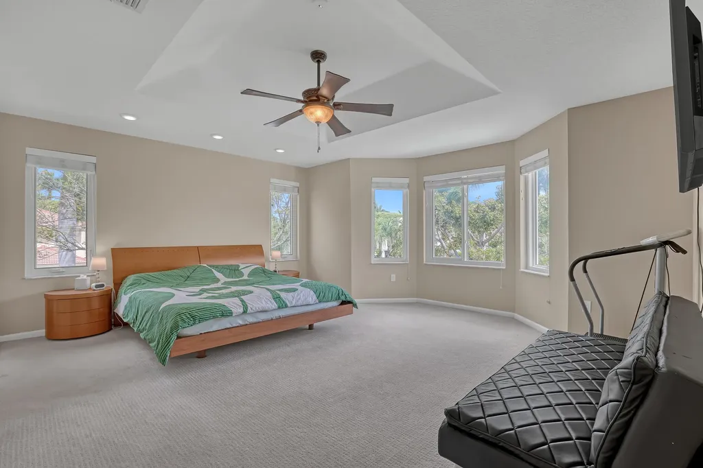 9022 Dupont Place Wellington FL 33414
