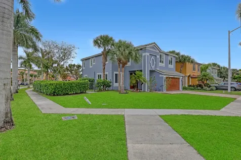 9022 Dupont Place Wellington FL 33414