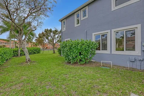 9022 Dupont Place Wellington FL 33414