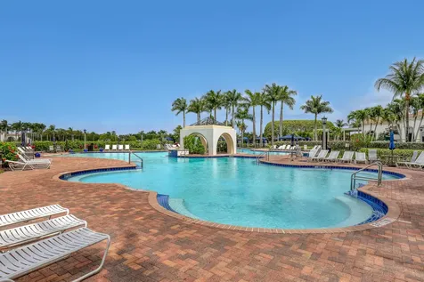 9022 Dupont Place Wellington FL 33414