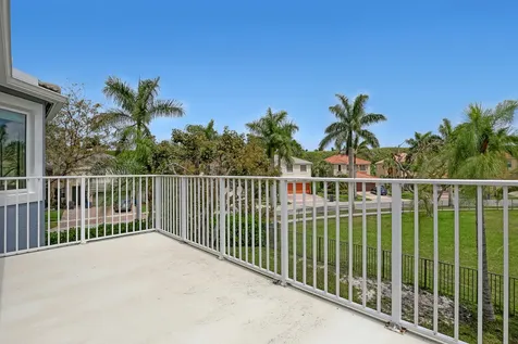 9022 Dupont Place Wellington FL 33414