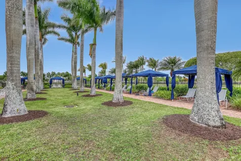 9022 Dupont Place Wellington FL 33414