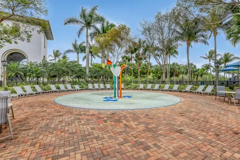 9022 Dupont Place Wellington FL 33414