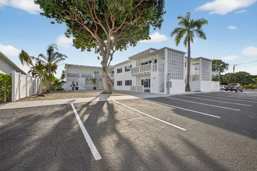 624 Southwind Circle North Palm Beach FL 33408