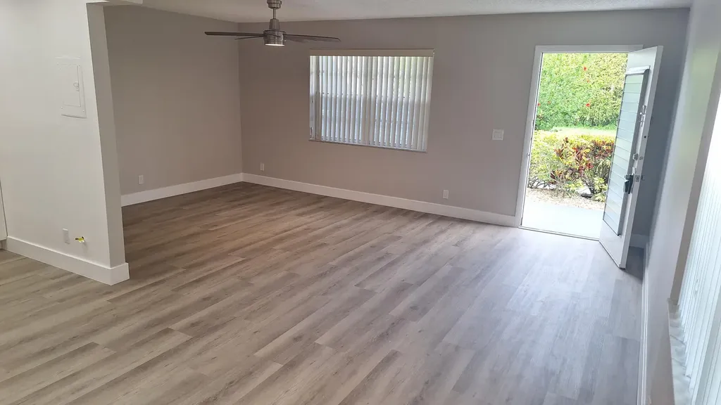 120 Normandy Delray Beach FL 33484