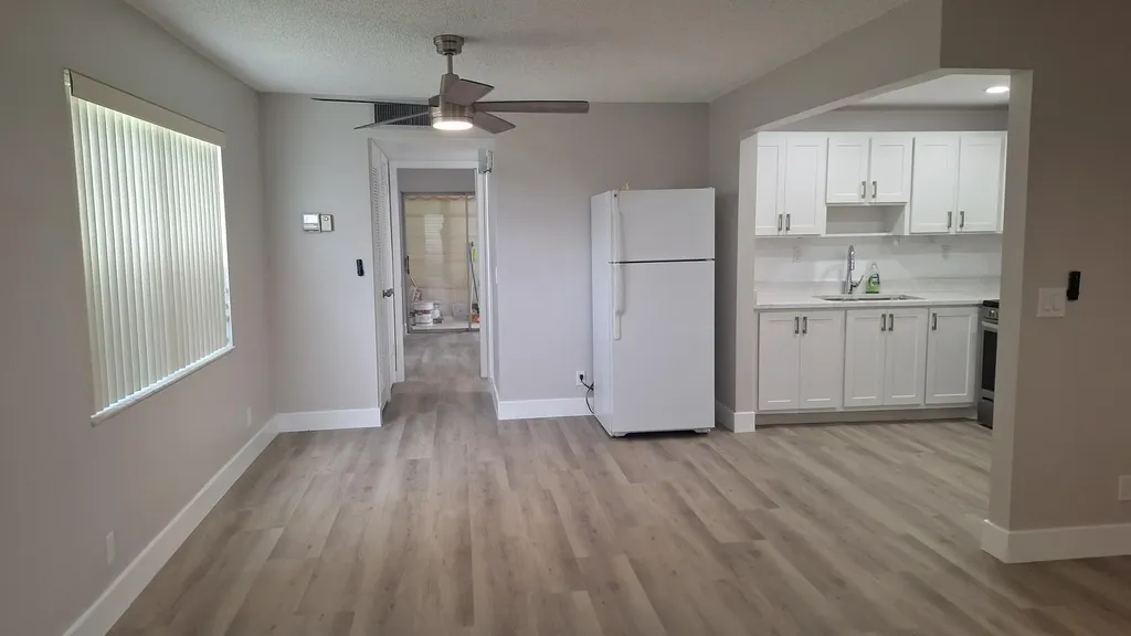 120 Normandy Delray Beach FL 33484