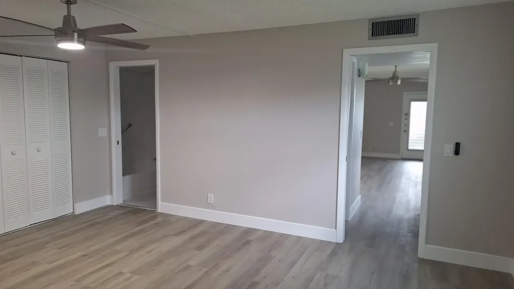 120 Normandy Delray Beach FL 33484