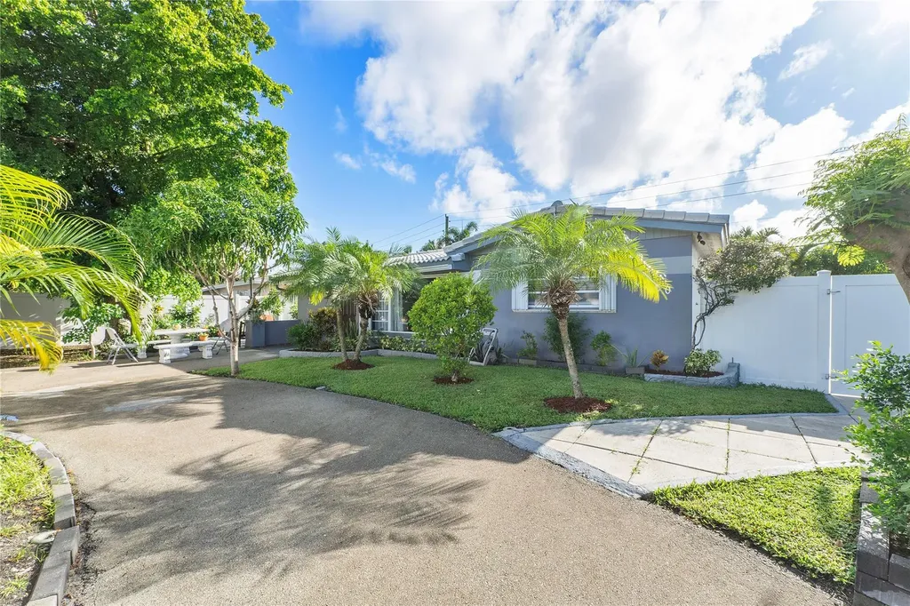 4860 N Andrews Avenue Fort Lauderdale FL 33309