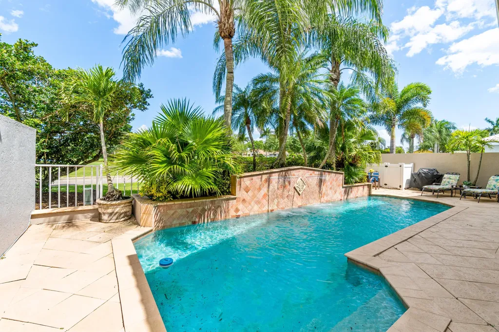 16850 Colchester Court Delray Beach FL 33484