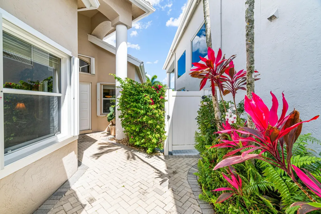 16850 Colchester Court Delray Beach FL 33484