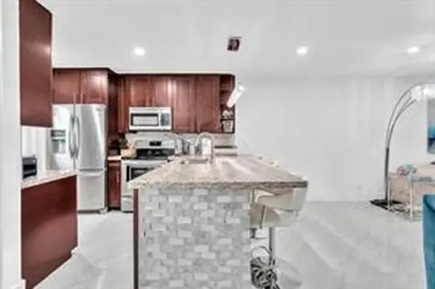 4025 N Federal Highway Oakland Park FL 33308