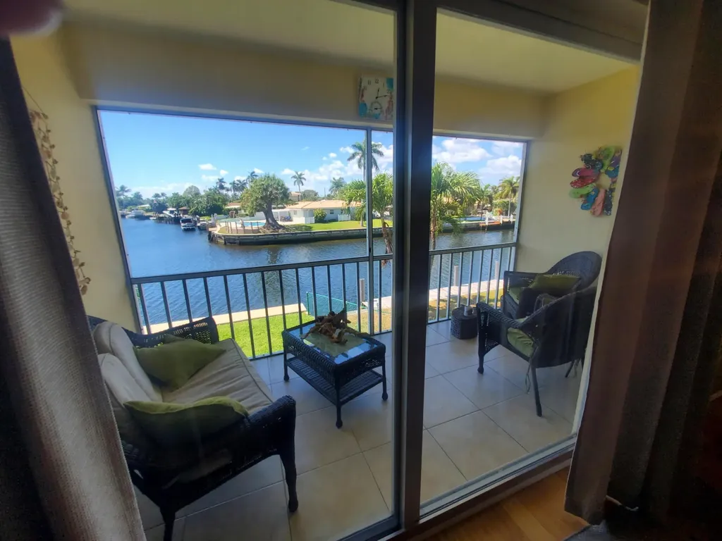 912 Pine Drive Pompano Beach FL 33060