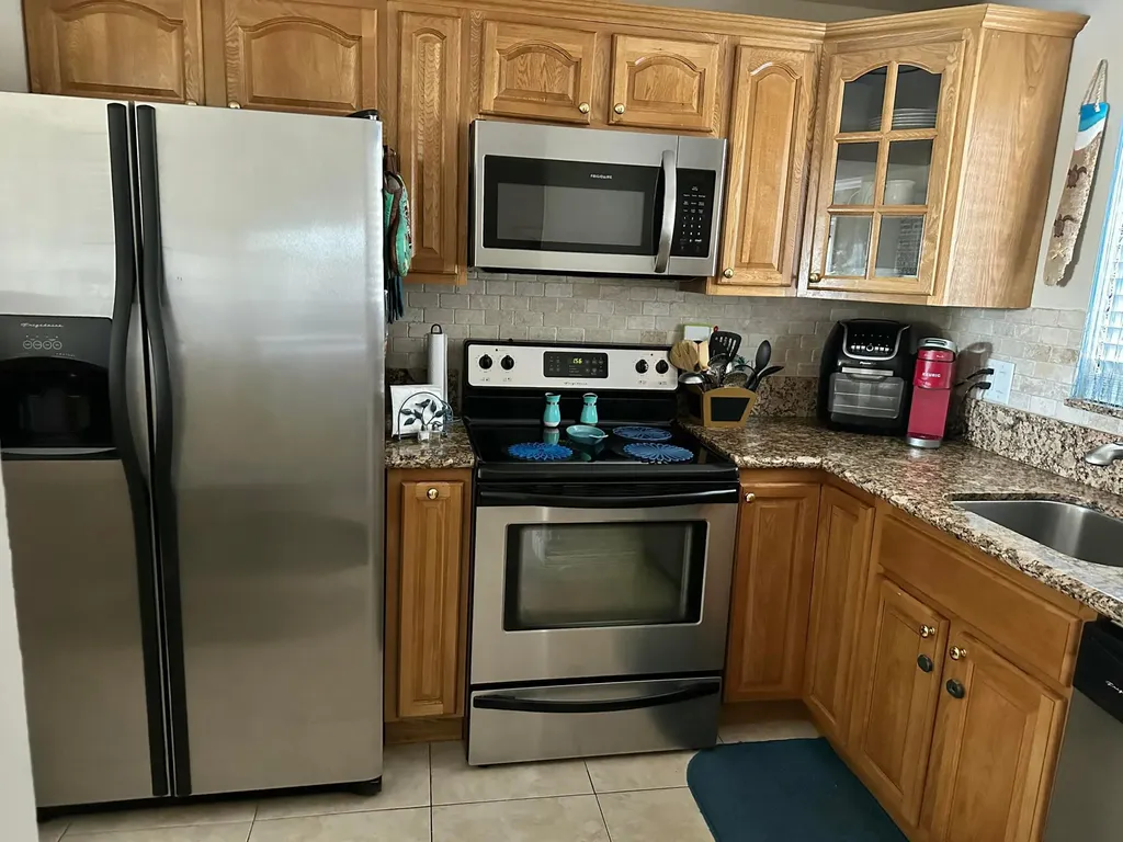 912 Pine Drive Pompano Beach FL 33060