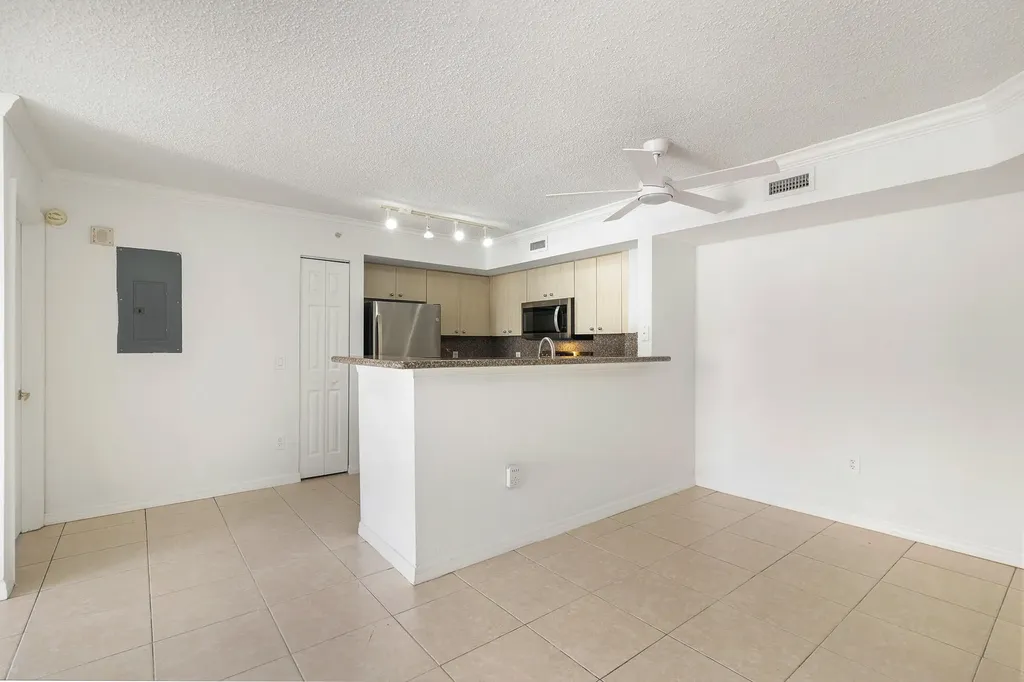 1801 N Flagler Drive West Palm Beach FL 33407
