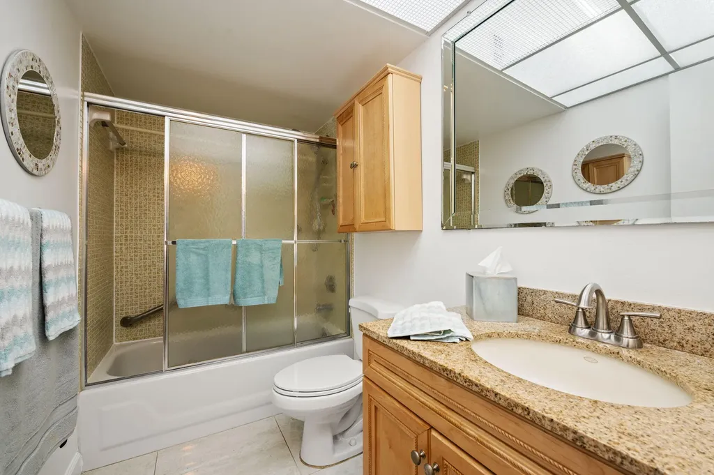 9330 E Sunrise Lakes Boulevard E Sunrise FL 33322